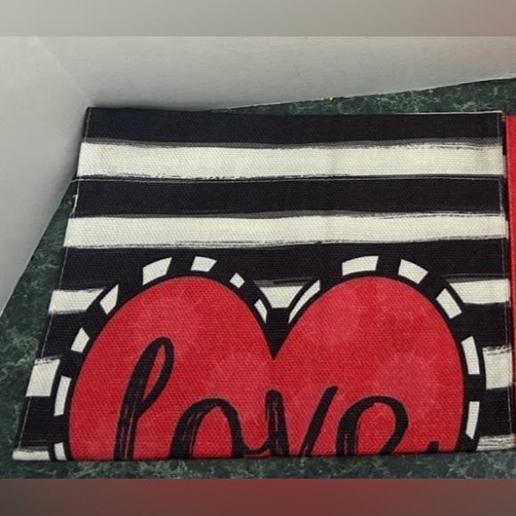 Be My Valentine!! Red Pom Pom Heart Wreath & Two Matching Heart Garden Flags - Picture 5 of 11